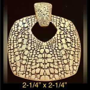 Premier Design Magnetic Clip-On necklace Enhancement Gold